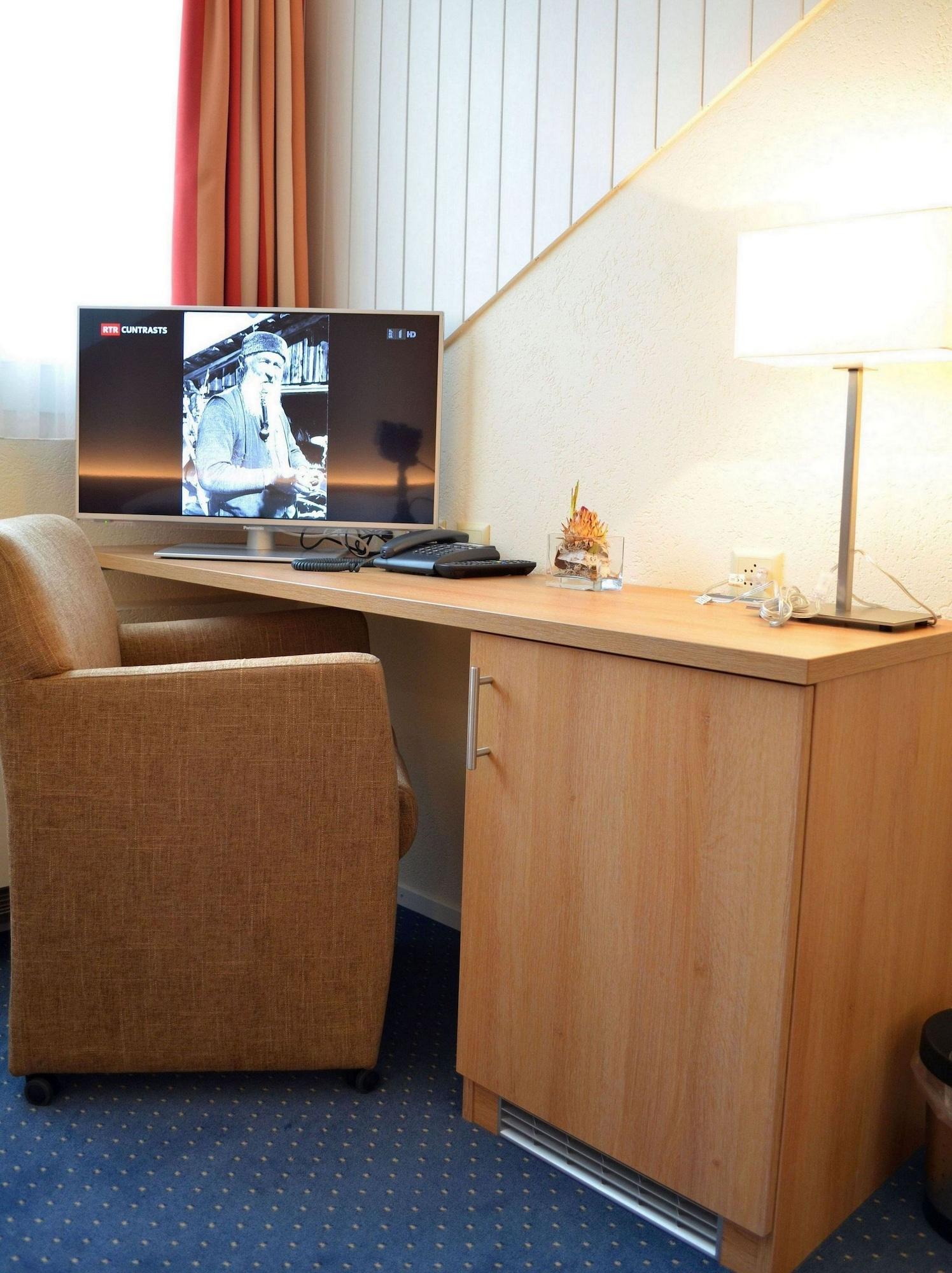 Felmis Hotel